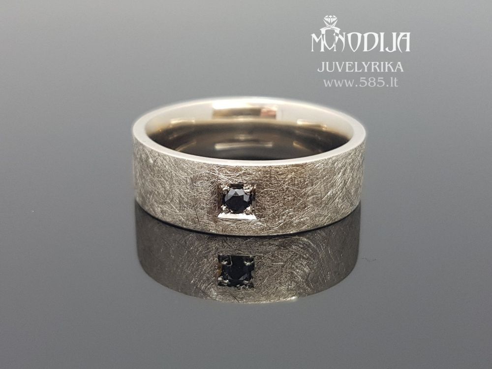 Rankų darbo balto aukso vestuvinis žiedas. Svoris 10g, briliantas juodas 0,03ct. Kaina nuo 500€ - www.585.lt