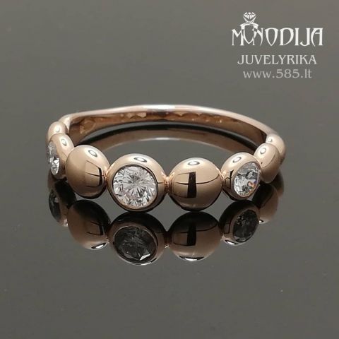 Sužadėtuvių žiedas puoštas briliantais. Svoris 3g, briliantai 0.17ct, 2vnt po 0.11ct. Kaina nuo 800€