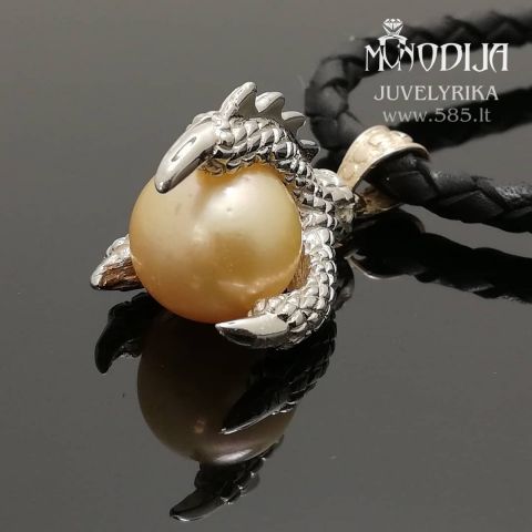 Vyriškas pakabukas su perlu, svoris 12g. Darbas nuo 200€