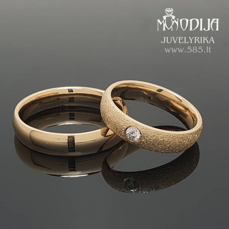 Geltono aukso vestuviniai žiedai
Svoris: 13g
Briliantai: 0.08ct-2.7mm
Darbo kaina: 230€
Kategorija: Klasikiniai
Plotis: 4mm ir 4mm - www.585.lt