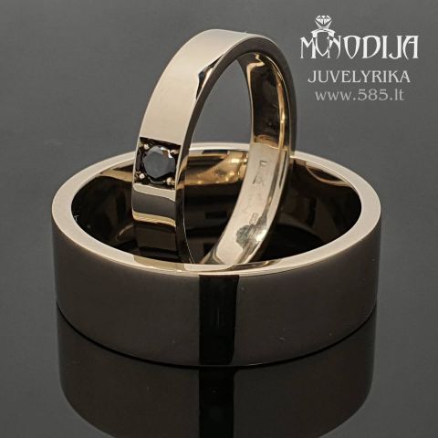 Balto aukso vestuviniai žiedai
Svoris: 16g
Briliantai: 0.08ct-2.7mm
Darbo kaina: 200€
Kategorija: Modernūs
Plotis: 3mm ir 7mm