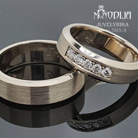 Balto aukso vestuviniai žiedai
Svoris: 12g
Briliantai: 5vnt*0.03ct-2mm
Darbo kaina: 300€
Kategorija: Modernūs
Plotis: 5mm ir 6mm