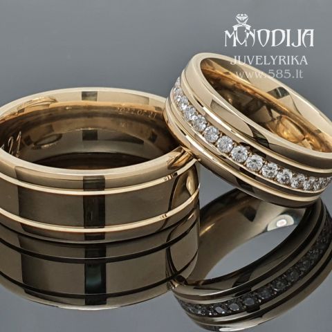 Modernūs vestuviniai žiedai
Darbo kaina: 250€
Briliantai: 34vnt po 0.021ct-1.74mm
Plotis: 7mm, 8mm