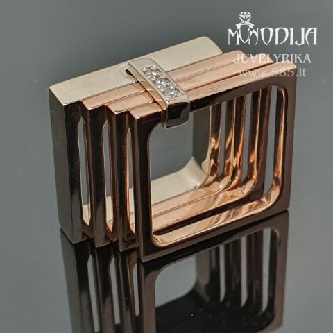 Modernaus dizaino žiedas
Svoris: 15g
Darbo kaina: 400€
Briliantai: 3vnt po 0.015ct-1.5mm

 #mobodija #juwellery